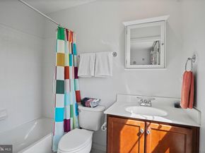 512 Regent Place NE, Washington DC 20017