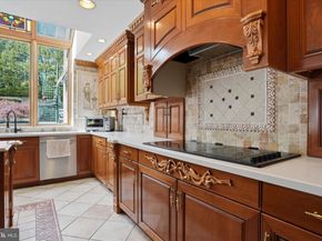 1087 Mount Eyre Road, Washington Crossing PA 18977