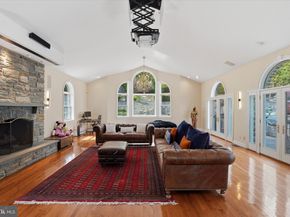 1087 Mount Eyre Road, Washington Crossing PA 18977