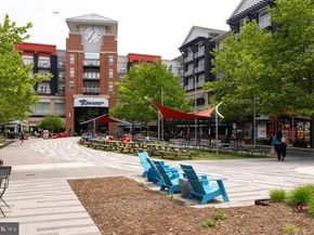 1101 S Arlington Ridge Road 212, Arlington VA 22202
