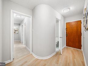 1101 S Arlington Ridge Road 212, Arlington VA 22202
