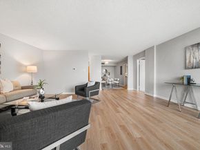 1101 S Arlington Ridge Road 212, Arlington VA 22202