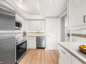 1101 S Arlington Ridge Road 212, Arlington VA 22202