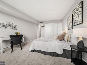 1101 S Arlington Ridge Road 212, Arlington VA 22202