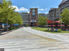 1101 S Arlington Ridge Road 212, Arlington VA 22202