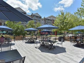 1101 S Arlington Ridge Road 212, Arlington VA 22202