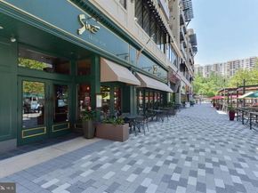 1101 S Arlington Ridge Road 212, Arlington VA 22202