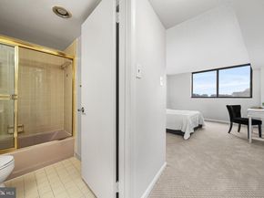 1101 S Arlington Ridge Road 212, Arlington VA 22202