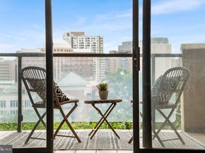 1101 S Arlington Ridge Road 212, Arlington VA 22202