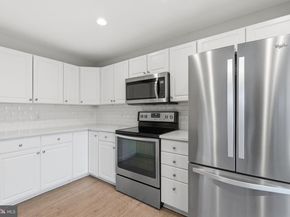 1881 Crescent Park Drive, Reston VA 20190