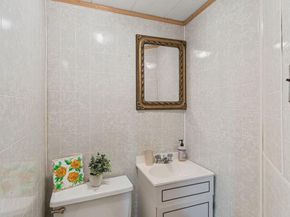 471 E Pleasant Street, Philadelphia PA 19119