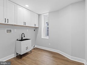 138 W Sharpnack Street, Philadelphia PA 19119