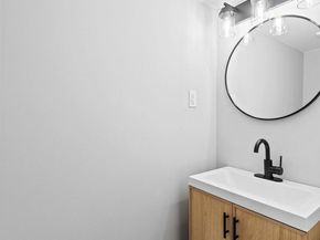 138 W Sharpnack Street, Philadelphia PA 19119