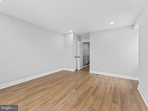 138 W Sharpnack Street, Philadelphia PA 19119
