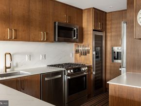 700 New Hampshire Avenue NW 1010, Washington DC 20037