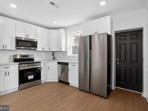 5101 Hawthorne Street, Philadelphia PA 19124