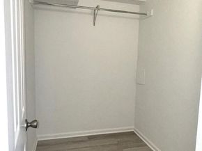 3800 Powell Lane 302, Falls Church VA 22041