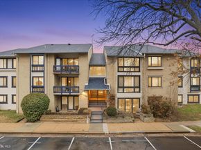 10220 Bushman Drive 8203, Oakton VA 22124