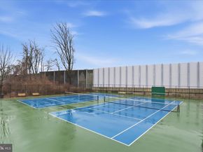 10220 Bushman Drive 8203, Oakton VA 22124