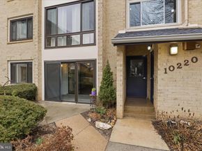 10220 Bushman Drive 8203, Oakton VA 22124