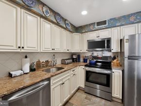 10708 Valley Forge Circle 708, King Of Prussia PA 19406