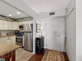 10708 Valley Forge Circle 708, King Of Prussia PA 19406