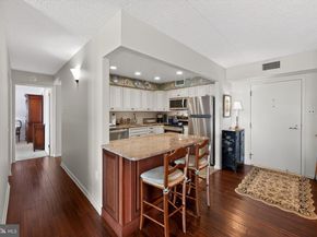 10708 Valley Forge Circle 708, King Of Prussia PA 19406