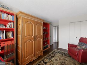 10708 Valley Forge Circle 708, King Of Prussia PA 19406