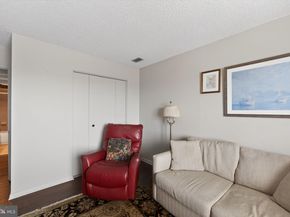 10708 Valley Forge Circle 708, King Of Prussia PA 19406