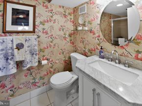 10708 Valley Forge Circle 708, King Of Prussia PA 19406