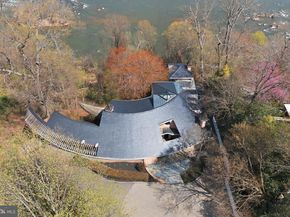 1159 Crest Lane, Mclean VA 22101