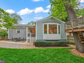 5917 9TH Street N, Arlington VA 22205