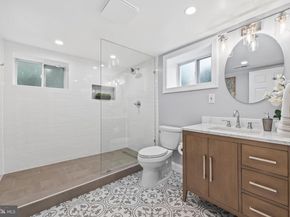 5917 9TH Street N, Arlington VA 22205