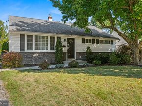 416 Stuart Lane, Ambler PA 19002