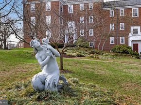 3820 39TH Street NW F120, Washington DC 20016