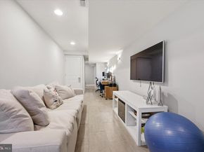 2512 Collins Street, Philadelphia PA 19125