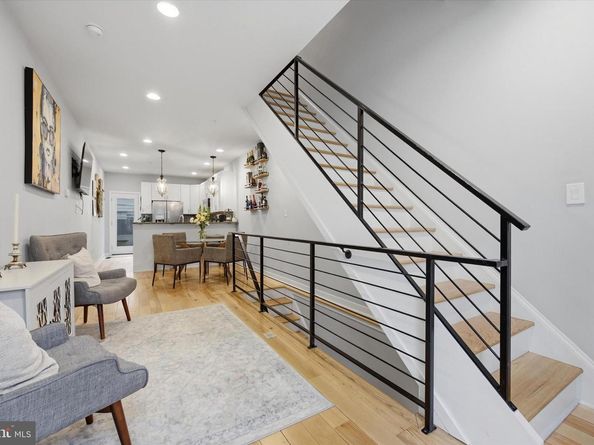 2512 Collins Street, Philadelphia PA 19125