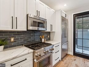 2518 Waverly Street, Philadelphia PA 19146