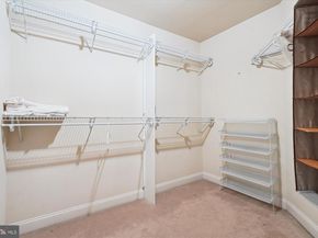 6975 Idylwood Road, Falls Church VA 22043