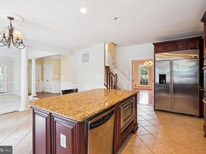 6975 Idylwood Road, Falls Church VA 22043