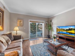 6301 Edsall Road 112, Alexandria VA 22312