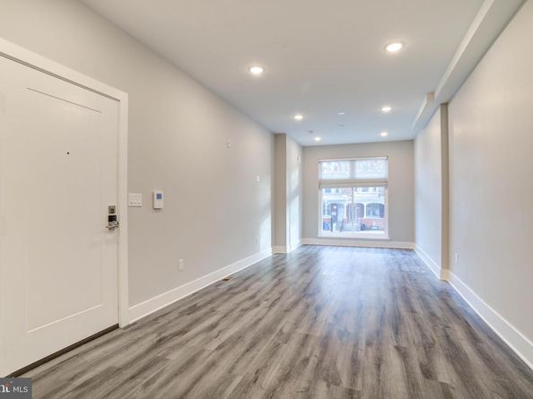 5005 Walnut Street, Philadelphia PA 19139