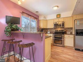 337 Green Meadow Lane, Horsham PA 19044