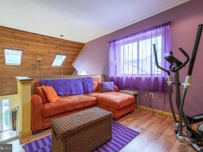 337 Green Meadow Lane, Horsham PA 19044