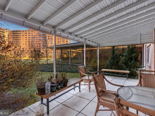 4201 Cathedral Avenue NW 118W, Washington DC 20016