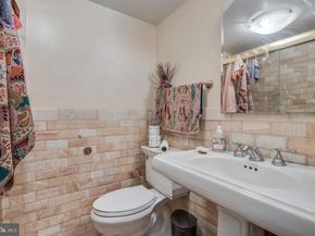 4201 Cathedral Avenue NW 118W, Washington DC 20016