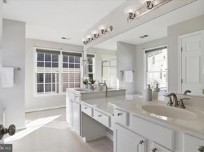 1633 S Taylor Street, Arlington VA 22204