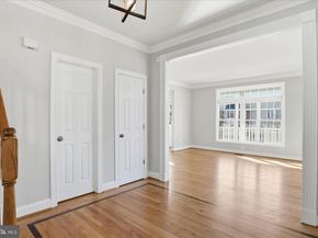 1633 S Taylor Street, Arlington VA 22204