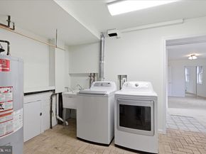 2122 Statute Lane, Vienna VA 22181