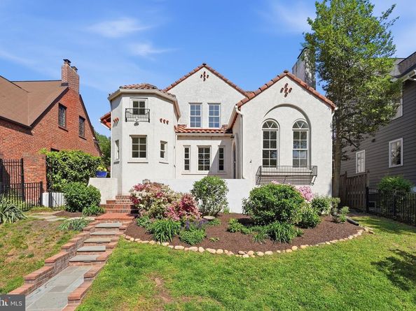 1815 N Highland Street, Arlington VA 22201